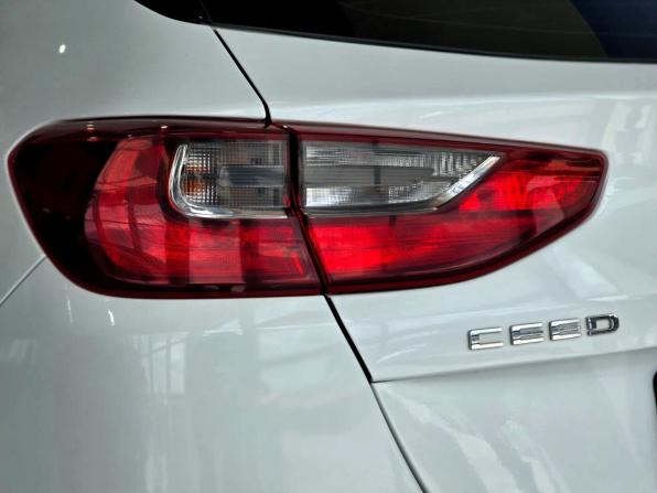 Kia Ceed III с пробегом 2018 года, цена 1 635 000 рублей, 160000 км, хэтчбек, Автокод Объявления