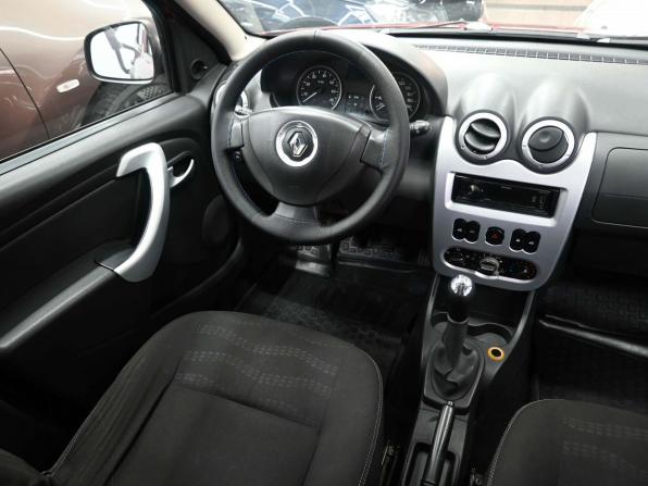 Renault Sandero I с пробегом 2011 года, цена 639 900 рублей, 262888 км, хэтчбек, Автокод Объявления