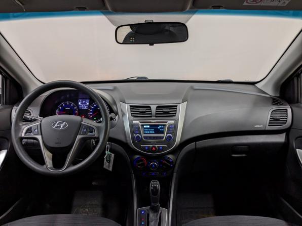 Hyundai Solaris I Рестайлинг с пробегом 2015 года, цена 1 190 000 рублей, 72454 км, седан, Автокод Объявления