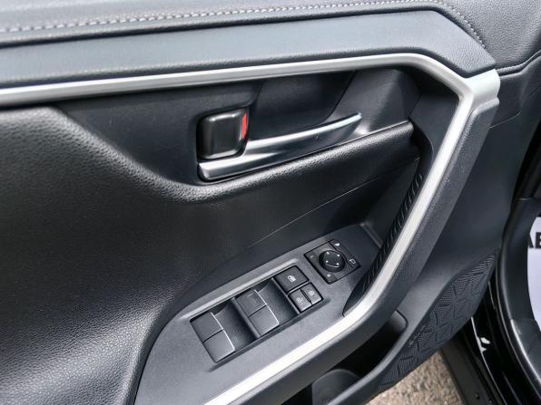 Toyota RAV4 V (XA50) с пробегом 2021 года, цена 2 749 999 рублей, 101000 км, внедорожник, Автокод Объявления