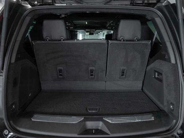 Cadillac Escalade V с пробегом 2023 года, цена 12 400 000 рублей, 17973 км, внедорожник, Автокод Объявления