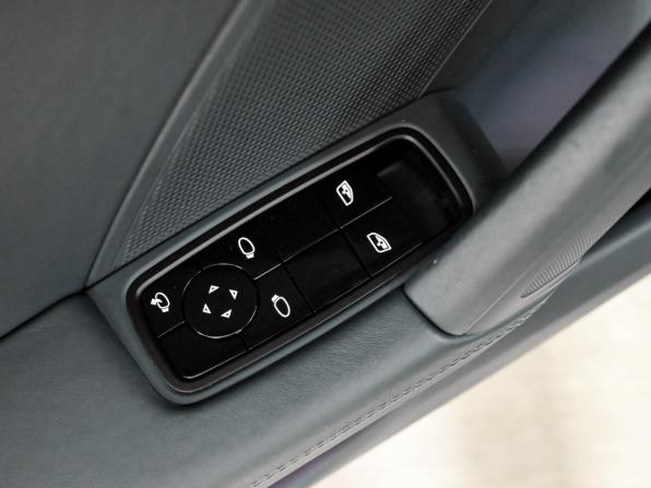 Porsche 911 VIII (992) с пробегом 2021 года, цена 19 500 000 рублей, 5405 км, тарга, Автокод Объявления