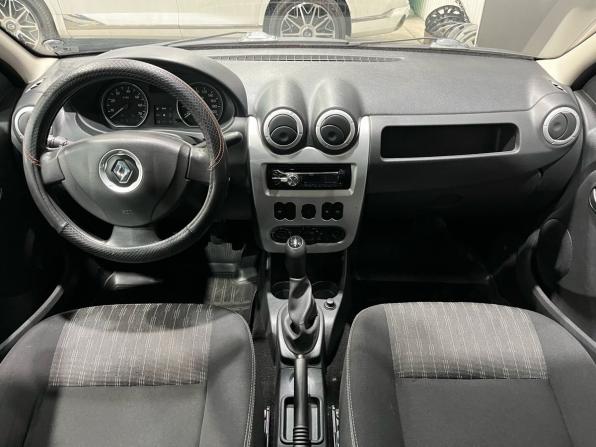 Renault Logan I Рестайлинг с пробегом 2013 года, цена 530 000 рублей, 94300 км, седан, Автокод Объявления