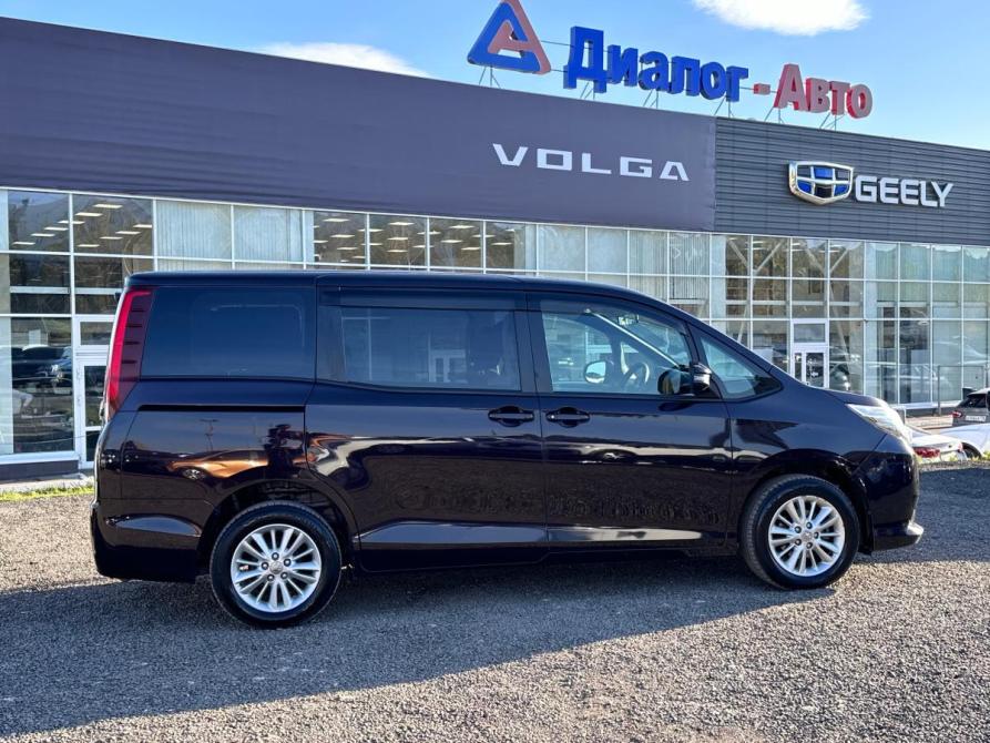 Toyota Noah III (R80) Набережные Челны  - изображение 9