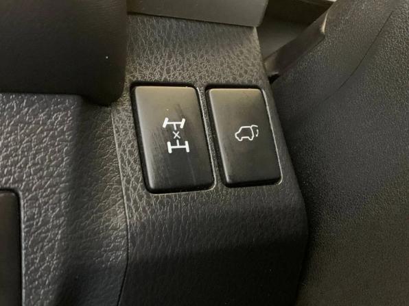 Toyota RAV4 IV (XA40) Рестайлинг с пробегом 2018 года, цена 2 200 000 рублей, 243474 км, внедорожник, Автокод Объявления