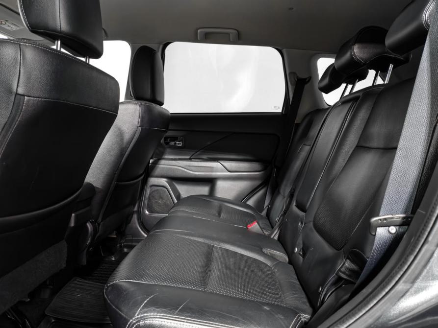 Mitsubishi Outlander III Рестайлинг 2 Санкт-Петербург  - изображение 13