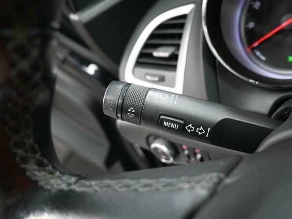 Opel Astra J Рестайлинг с пробегом 2012 года, цена 729 900 рублей, 200000 км, хэтчбек, Автокод Объявления