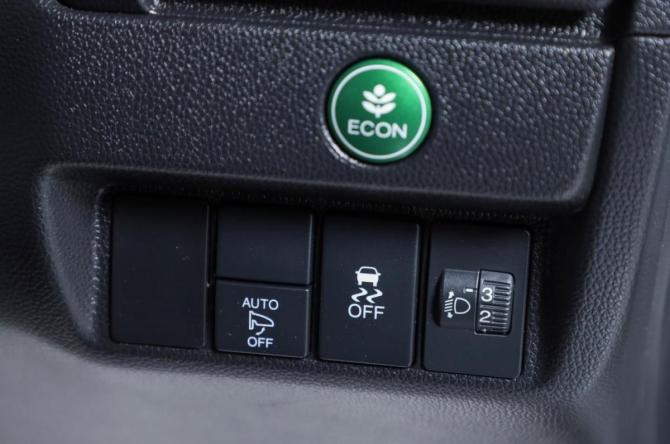 Honda Fit III с пробегом 2015 года, цена 1 169 000 рублей, 123000 км, хэтчбек, Автокод Объявления