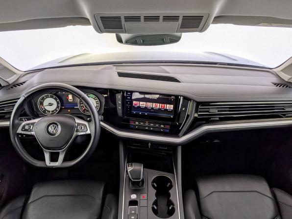 Volkswagen Touareg III с пробегом 2019 года, цена 3 690 000 рублей, 234306 км, внедорожник, Автокод Объявления