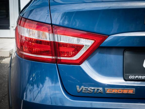 Lada (ВАЗ) Vesta I с пробегом 2019 года, цена 974 000 рублей, 96204 км, седан, Автокод Объявления