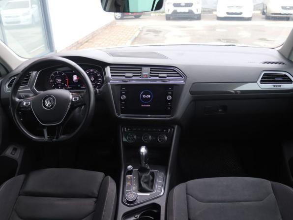 Volkswagen Tiguan II с пробегом 2017 года, цена 2 649 000 рублей, 113000 км, внедорожник, Автокод Объявления