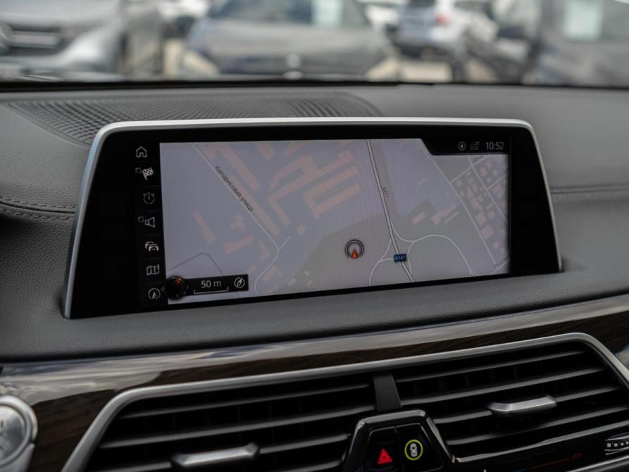 BMW 7 серии VI (G11/G12) Сочи  - изображение 17