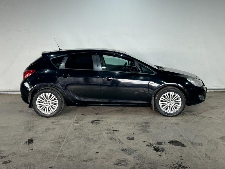 Opel Astra J Москва  - изображение 8