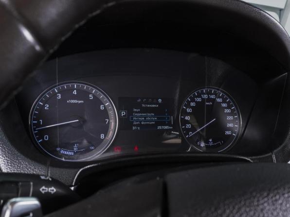 Hyundai Genesis II с пробегом 2014 года, цена 1 690 000 рублей, 257085 км, седан, Автокод Объявления