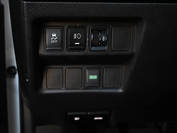 Nissan Qashqai II с пробегом 2015 года, цена 1 274 000 рублей, 208572 км, внедорожник, Автокод Объявления