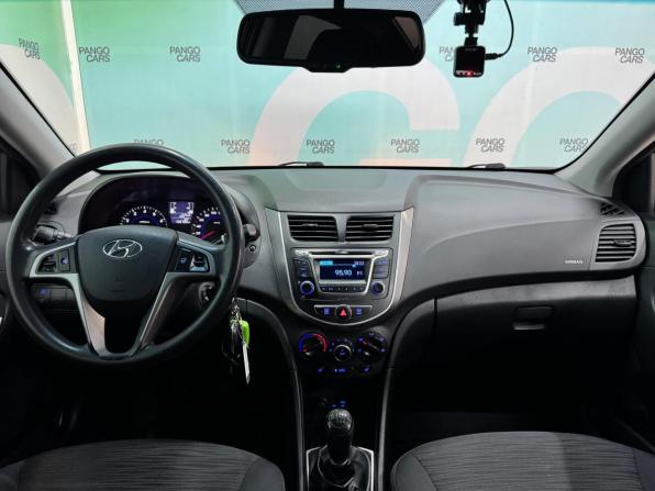 Hyundai Solaris I Рестайлинг с пробегом 2015 года, цена 1 030 000 рублей, 158788 км, седан, Автокод Объявления