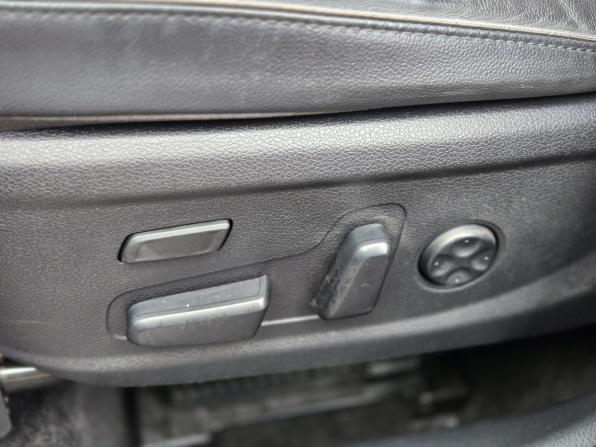 Hyundai Santa Fe IV Рестайлинг с пробегом 2023 года, цена 3 299 900 рублей, 152000 км, внедорожник, Автокод Объявления