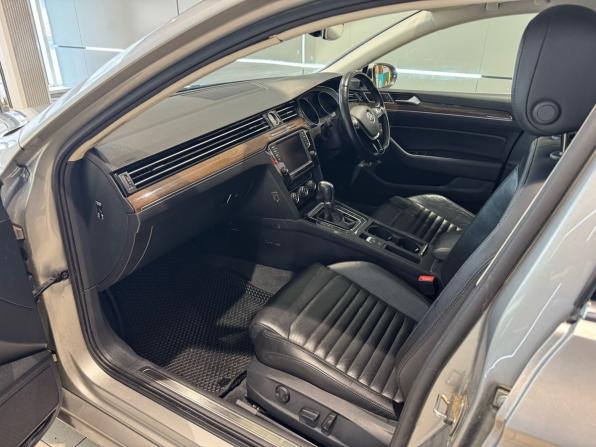 Volkswagen Passat B8 с пробегом 2015 года, цена 1 599 000 рублей, 140000 км, универсал, Автокод Объявления