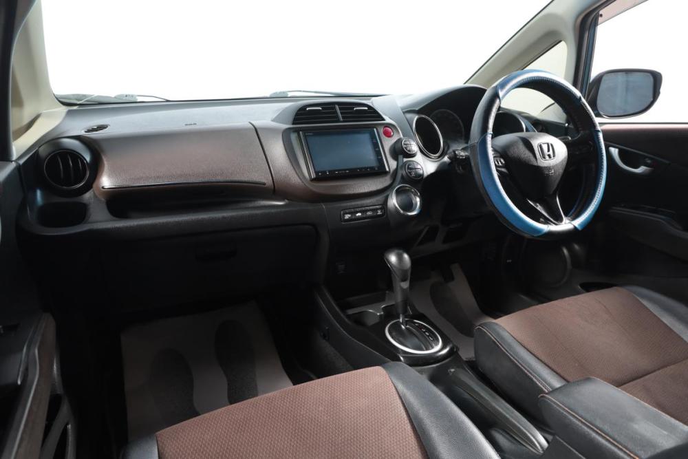 Honda Fit Shuttle I Рестайлинг Новосибирск  - изображение 8