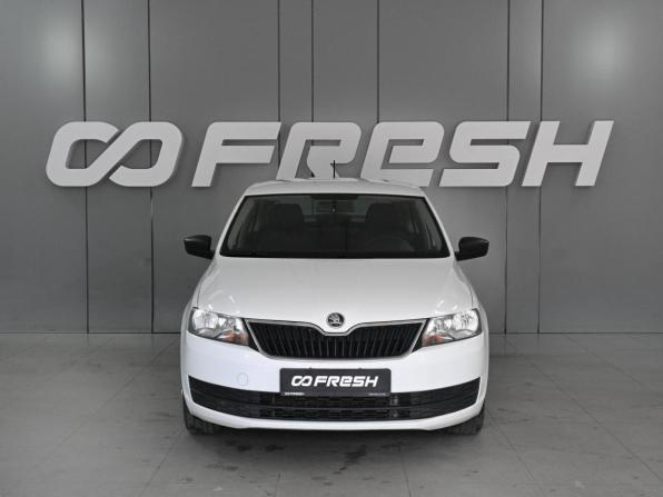 Skoda Rapid I с пробегом 2015 года, цена 850 000 рублей, 179182 км, лифтбек, Автокод Объявления