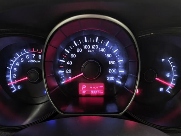 Kia Rio III Рестайлинг с пробегом 2016 года, цена 1 195 000 рублей, 93873 км, хэтчбек, Автокод Объявления