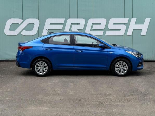 Hyundai Solaris II с пробегом 2019 года, цена 1 499 000 рублей, 102140 км, седан, Автокод Объявления