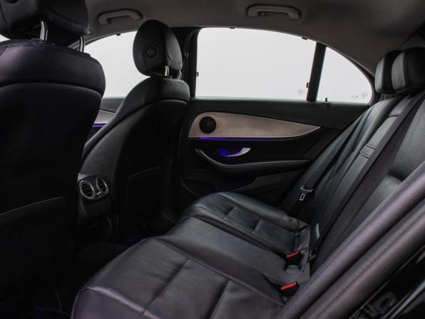 Mercedes-Benz E-Класс V (W213 S213 C238) с пробегом 2018 года, цена 2 390 000 рублей, 240300 км, седан, Автокод Объявления