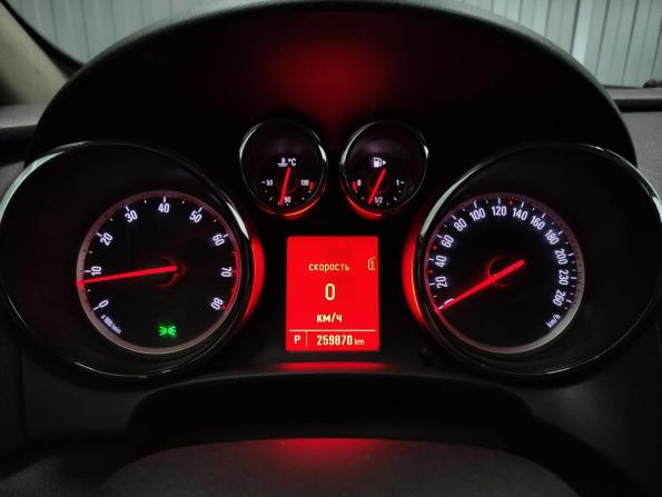 Opel Astra J Рестайлинг с пробегом 2012 года, цена 575 000 рублей, 259767 км, хэтчбек, Автокод Объявления