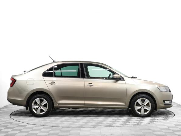 Skoda Rapid I Рестайлинг с пробегом 2018 года, цена 1 399 000 рублей, 107700 км, лифтбек, Автокод Объявления