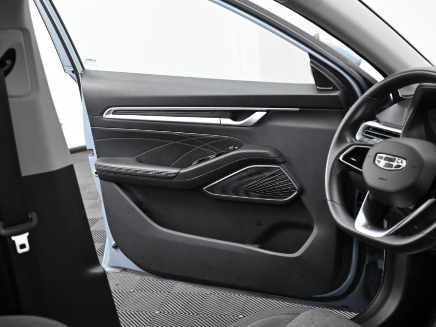Geely Emgrand II Москва  - изображение 11