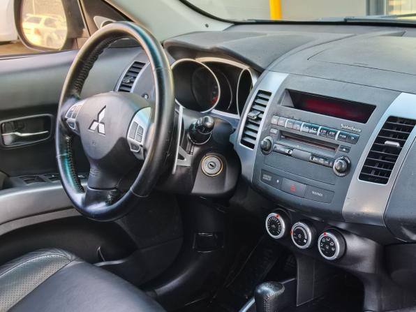 Mitsubishi Outlander II с пробегом 2007 года, цена 850 000 рублей, 226334 км, внедорожник, Автокод Объявления