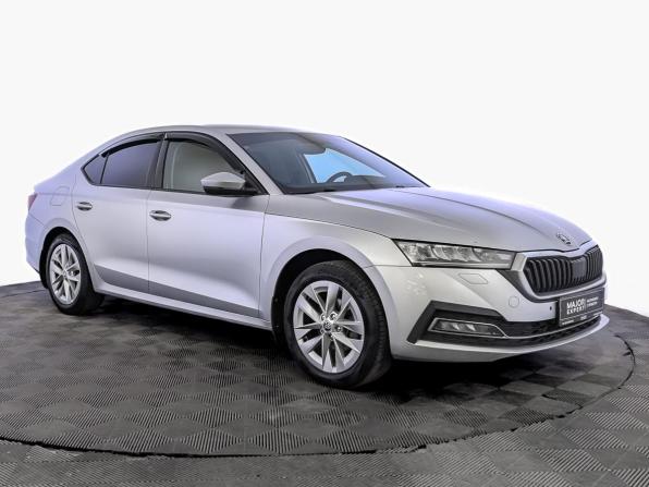 Skoda Octavia IV (A8) с пробегом 2021 года, цена 2 120 000 рублей, 145049 км, лифтбек, Автокод Объявления