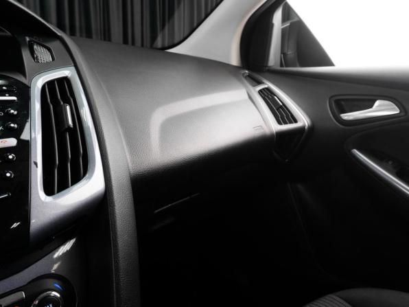 Ford Focus III с пробегом 2012 года, цена 979 000 рублей, 185097 км, седан, Автокод Объявления
