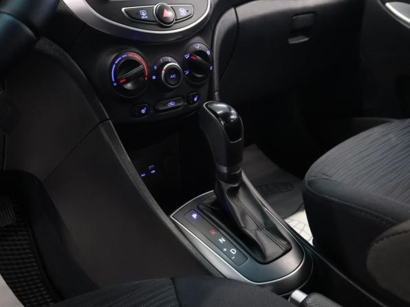 Hyundai Solaris I Рестайлинг с пробегом 2016 года, цена 1 080 000 рублей, 140665 км, седан, Автокод Объявления