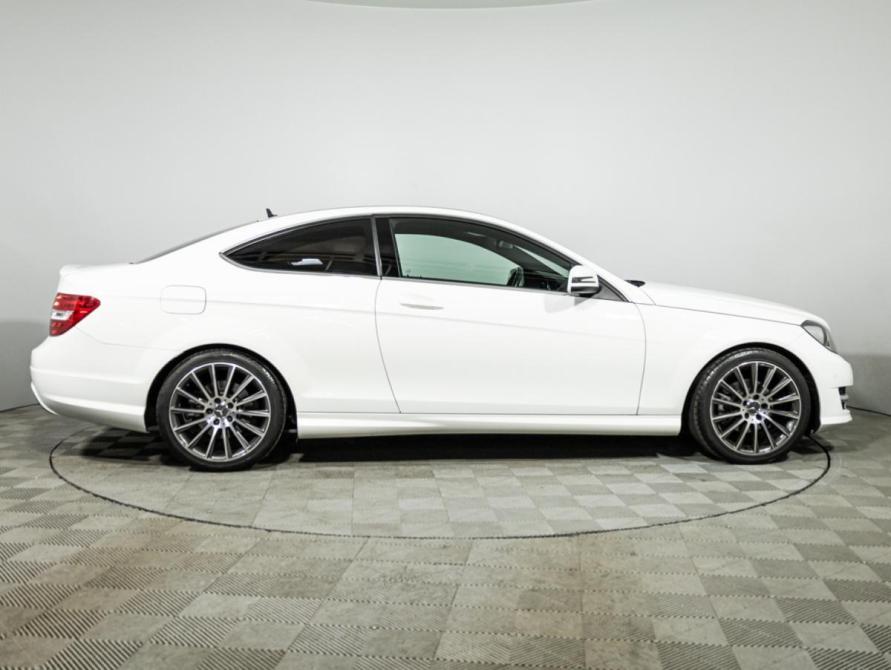 Mercedes-Benz C-Класс III (W204) Рестайлинг Санкт-Петербург  - изображение 4