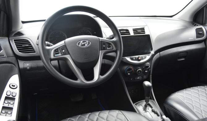 Hyundai Solaris I Рестайлинг с пробегом 2014 года, цена 1 099 000 рублей, 109000 км, седан, Автокод Объявления
