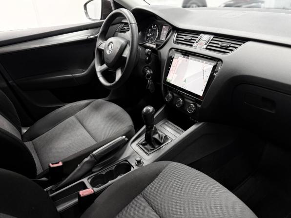 Skoda Octavia III (A7) с пробегом 2014 года, цена 950 000 рублей, 199471 км, лифтбек, Автокод Объявления