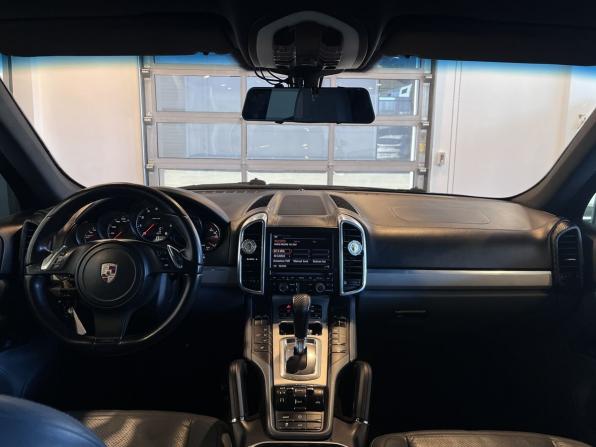 Porsche Cayenne II (958) с пробегом 2010 года, цена 1 990 000 рублей, 219862 км, внедорожник, Автокод Объявления
