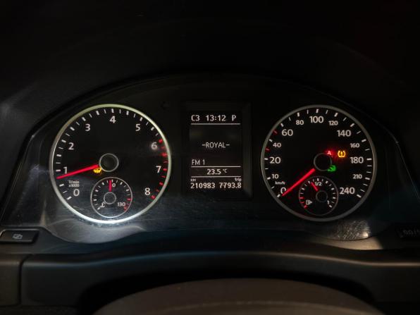 Volkswagen Tiguan I Рестайлинг с пробегом 2012 года, цена 1 099 000 рублей, 210000 км, внедорожник, Автокод Объявления
