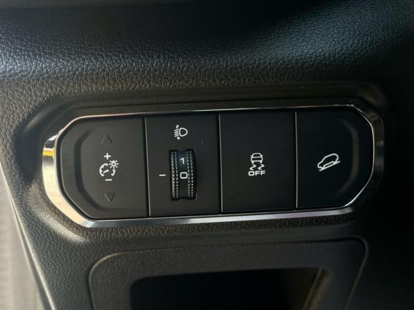 Haval Jolion I с пробегом 2024 года, цена 1 700 000 рублей, 40140 км, внедорожник, Автокод Объявления