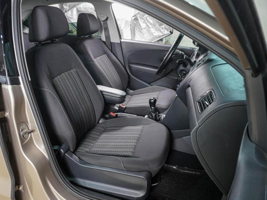 Volkswagen Polo V Рестайлинг Воронеж  - изображение 8