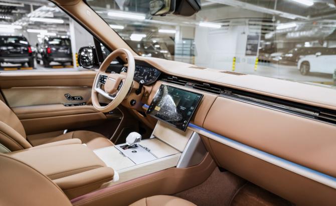 Новый Land Rover Range Rover V 2025 года, цена 36 390 000 рублей, внедорожник, Автокод Объявления