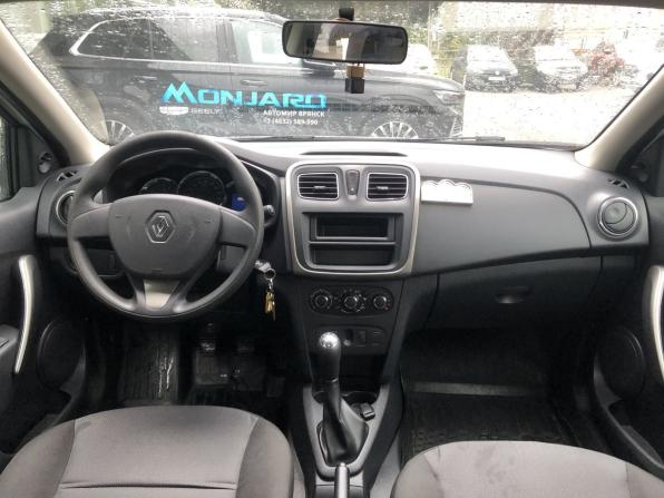 Renault Logan II с пробегом 2018 года, цена 673 000 рублей, 168066 км, седан, Автокод Объявления