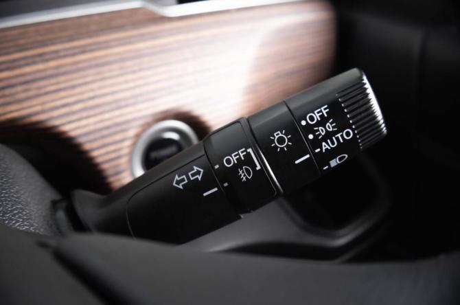 Honda Freed II Рестайлинг с пробегом 2022 года, цена 2 199 000 рублей, 42623 км, компактвэн, Автокод Объявления