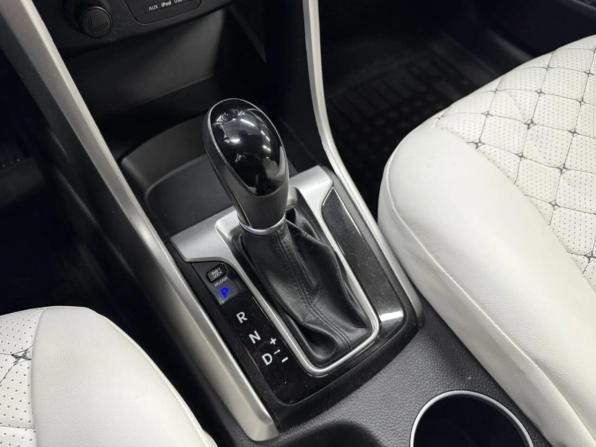 Hyundai i30 II Рестайлинг с пробегом 2015 года, цена 1 074 060 рублей, 221000 км, хэтчбек, Автокод Объявления