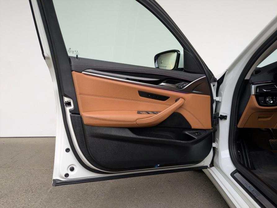 BMW 5 серии VII (G30/G31/G38) Рестайлинг Москва  - изображение 14