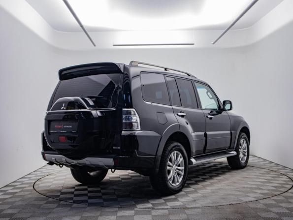 Mitsubishi Pajero IV Рестайлинг 2 с пробегом 2017 года, цена 2 880 000 рублей, 122500 км, внедорожник, Автокод Объявления