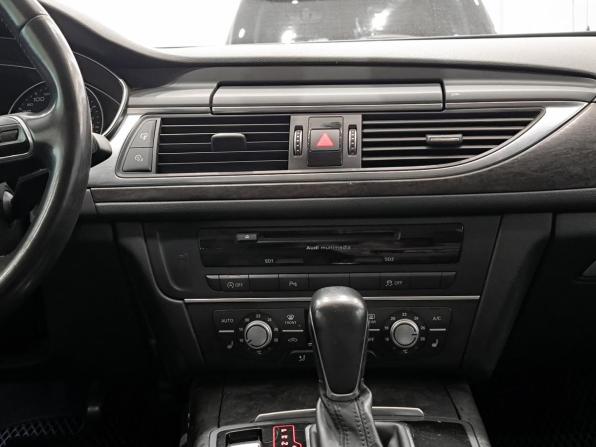Audi A6 IV (C7) Рестайлинг с пробегом 2018 года, цена 2 250 000 рублей, 230000 км, седан, Автокод Объявления