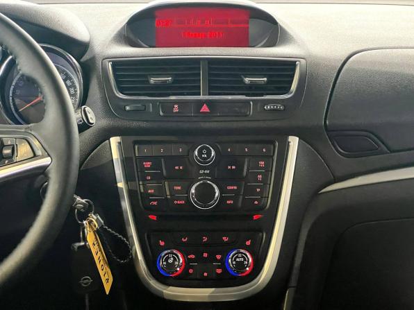 Opel Mokka I с пробегом 2014 года, цена 1 360 000 рублей, 117000 км, внедорожник, Автокод Объявления
