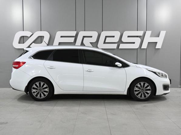 Kia Ceed II Рестайлинг с пробегом 2015 года, цена 1 099 000 рублей, 175750 км, универсал, Автокод Объявления